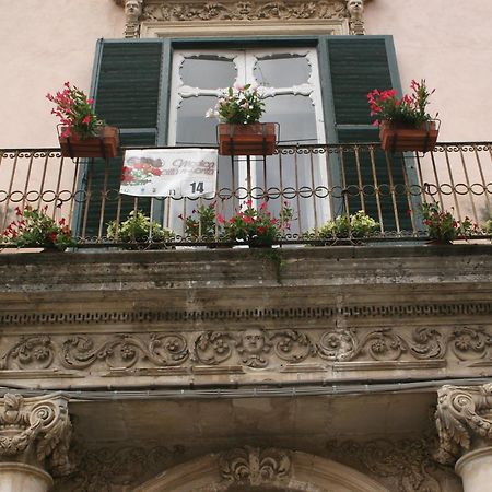 Palazzo Il Cavaliere B&B De Charme Модика Экстерьер фото
