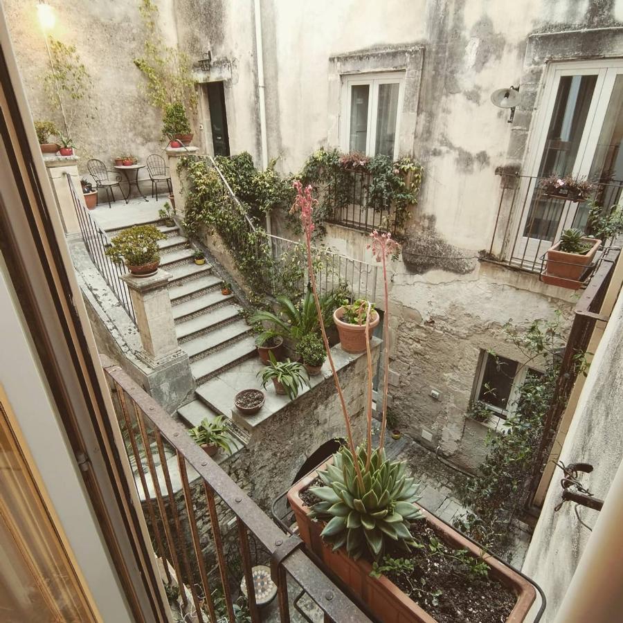 Palazzo Il Cavaliere B&B De Charme Модика Экстерьер фото