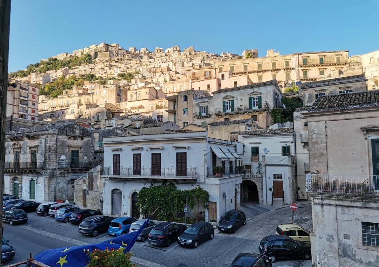 Palazzo Il Cavaliere B&B De Charme Модика Экстерьер фото