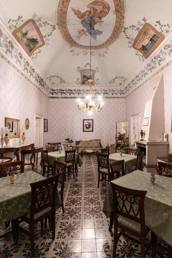 Palazzo Il Cavaliere B&B De Charme Модика Экстерьер фото