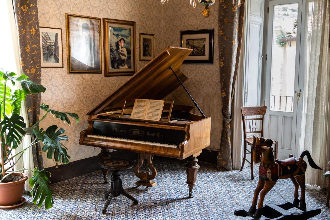 Palazzo Il Cavaliere B&B De Charme Модика Экстерьер фото