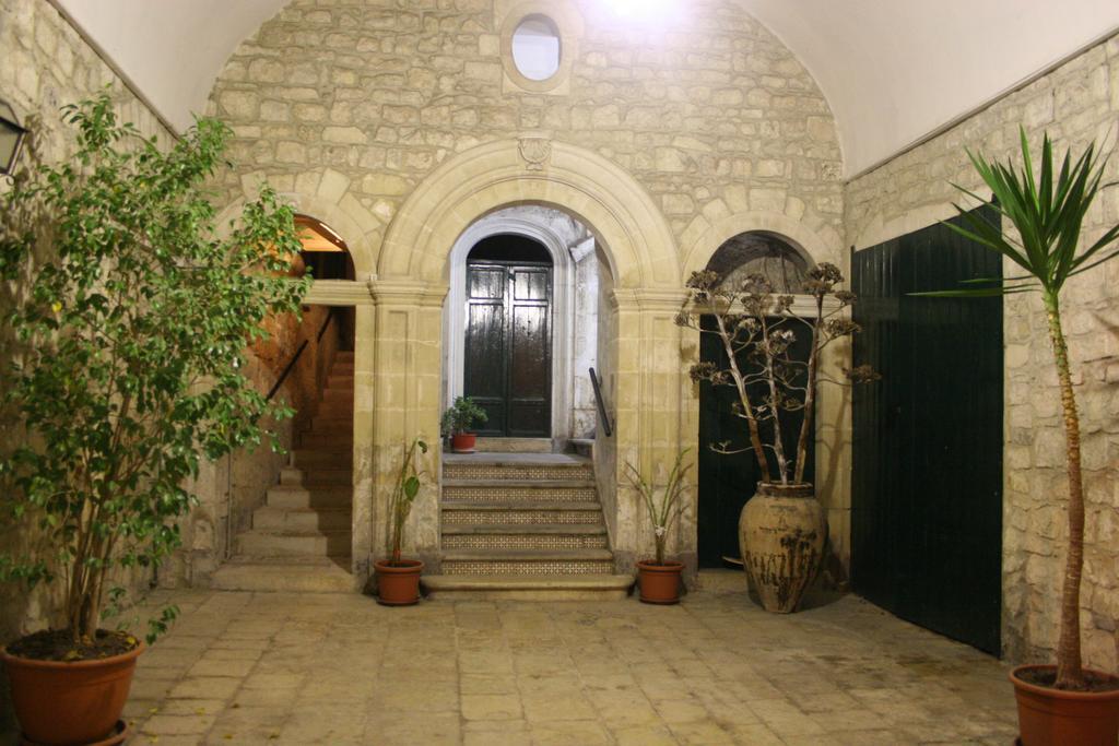 Palazzo Il Cavaliere B&B De Charme Модика Экстерьер фото
