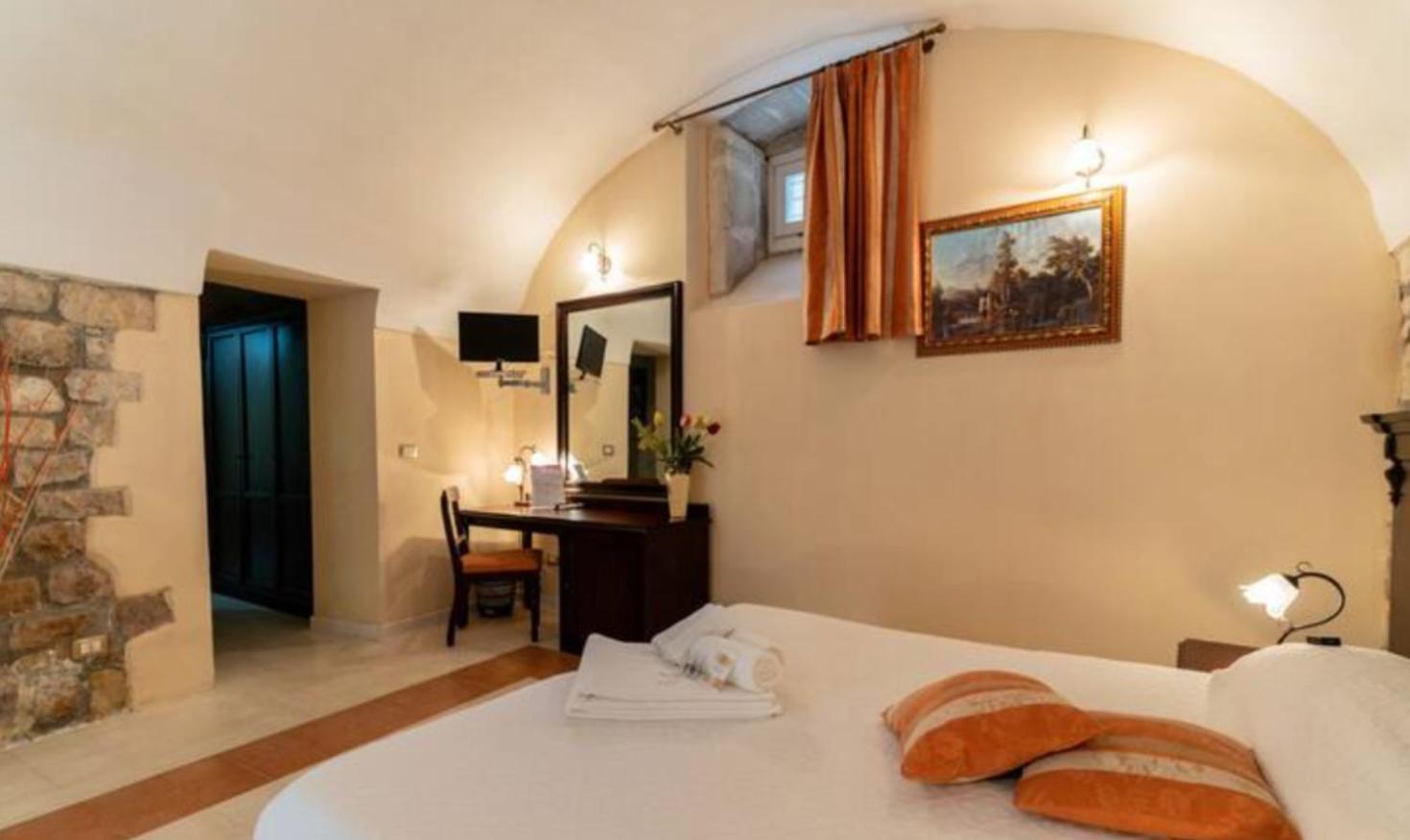 Palazzo Il Cavaliere B&B De Charme Модика Экстерьер фото