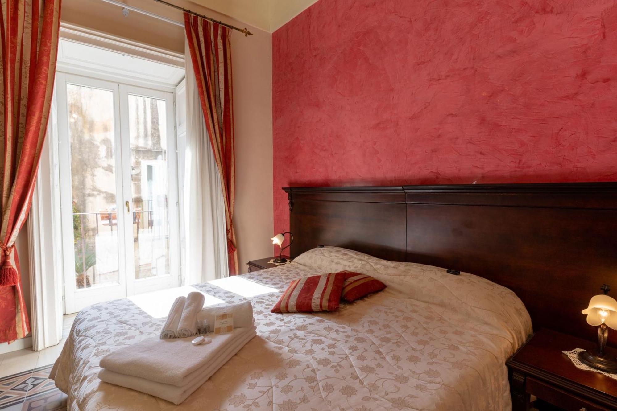 Palazzo Il Cavaliere B&B De Charme Модика Номер фото